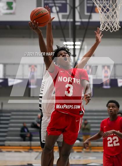 Thumbnail 1 in Hammond vs. Fort Wayne North Side (Sneakers for Santa Shootout) photogallery.