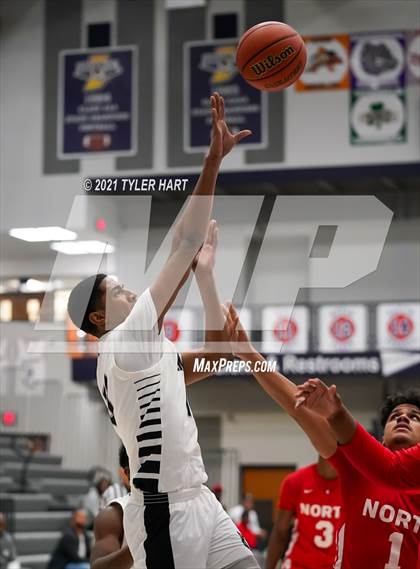 Thumbnail 3 in Hammond vs. Fort Wayne North Side (Sneakers for Santa Shootout) photogallery.