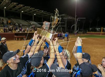 Thumbnail 2 in Catalina Foothills (AIA D3 Final Award Photos) photogallery.
