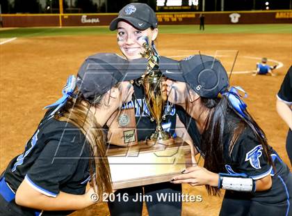 Thumbnail 2 in Catalina Foothills (AIA D3 Final Award Photos) photogallery.