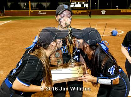 Thumbnail 3 in Catalina Foothills (AIA D3 Final Award Photos) photogallery.