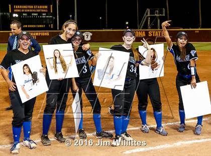 Thumbnail 1 in Catalina Foothills (AIA D3 Final Award Photos) photogallery.
