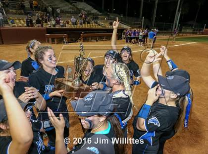 Thumbnail 3 in Catalina Foothills (AIA D3 Final Award Photos) photogallery.
