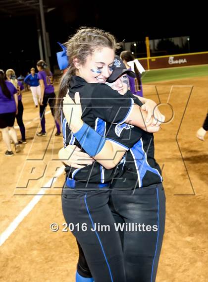 Thumbnail 1 in Catalina Foothills (AIA D3 Final Award Photos) photogallery.