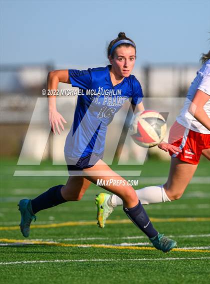 Thumbnail 1 in Monsignor McClancy vs. St. Francis Prep (NYBQCHSAA BQ Tier 1 Round 2) photogallery.