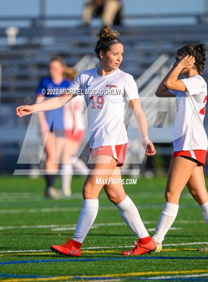 Thumbnail 2 in Monsignor McClancy vs. St. Francis Prep (NYBQCHSAA BQ Tier 1 Round 2) photogallery.