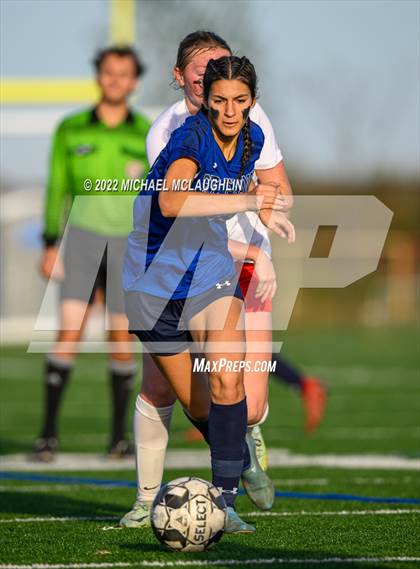 Thumbnail 2 in Monsignor McClancy vs. St. Francis Prep (NYBQCHSAA BQ Tier 1 Round 2) photogallery.