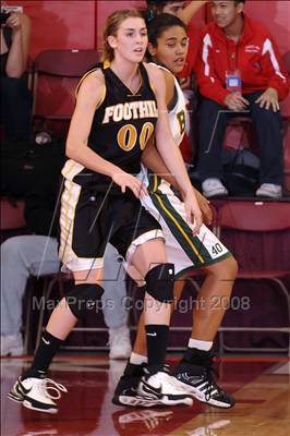 Thumbnail 2 in Brea Olinda vs. Foothill (Nike Extravaganza) photogallery.