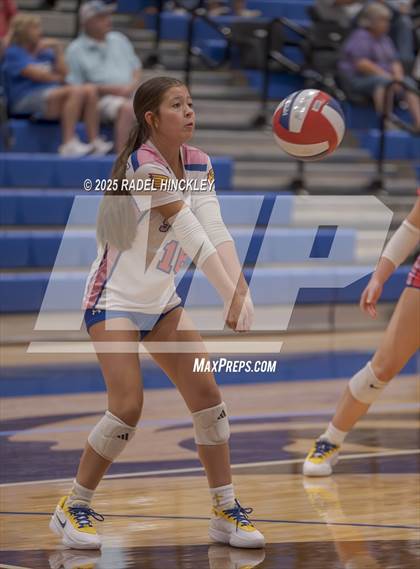 Thumbnail 3 in Fort Osage vs. St. Pius X (Grain Valley Invitational) photogallery.