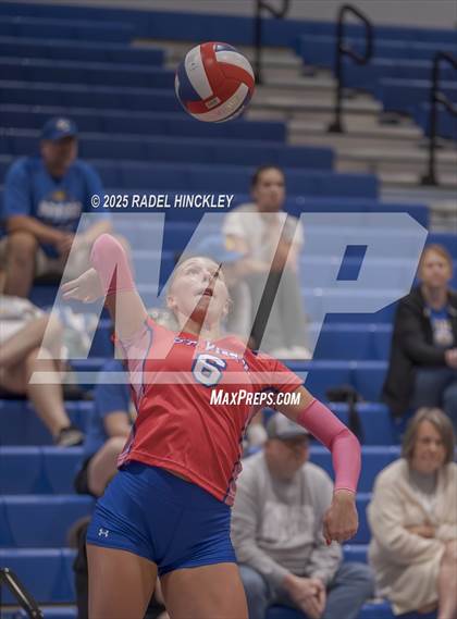 Thumbnail 3 in Fort Osage vs. St. Pius X (Grain Valley Invitational) photogallery.