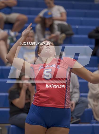 Thumbnail 2 in Fort Osage vs. St. Pius X (Grain Valley Invitational) photogallery.