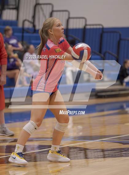 Thumbnail 1 in Fort Osage vs. St. Pius X (Grain Valley Invitational) photogallery.