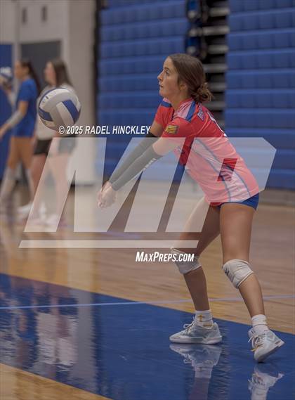 Thumbnail 1 in Fort Osage vs. St. Pius X (Grain Valley Invitational) photogallery.