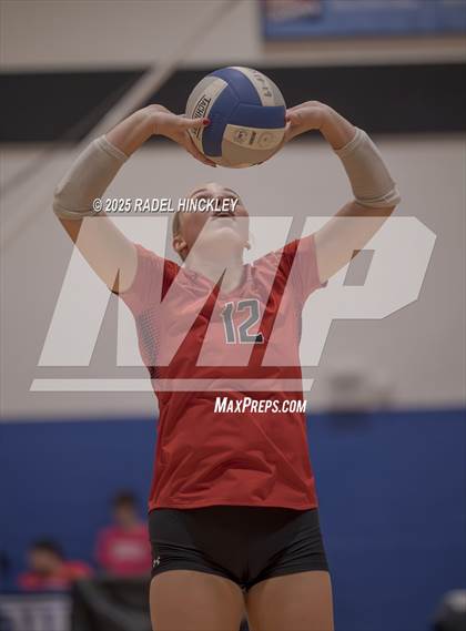 Thumbnail 2 in Fort Osage vs. St. Pius X (Grain Valley Invitational) photogallery.