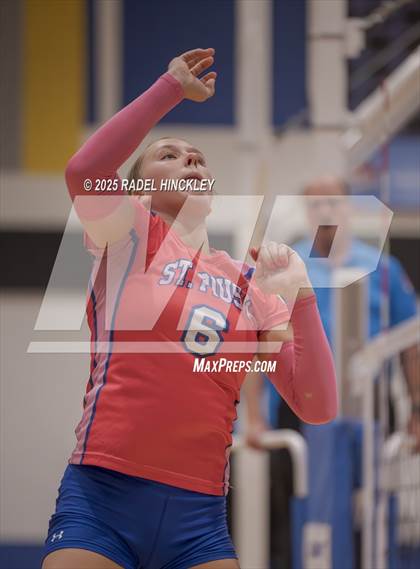 Thumbnail 3 in Fort Osage vs. St. Pius X (Grain Valley Invitational) photogallery.