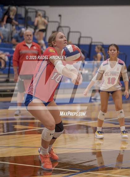 Thumbnail 2 in Fort Osage vs. St. Pius X (Grain Valley Invitational) photogallery.