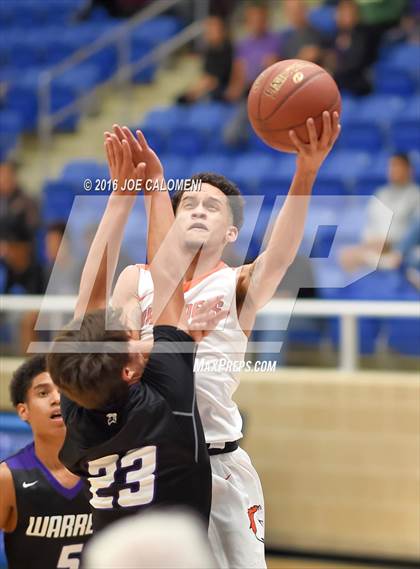 Thumbnail 2 in Warren vs Brandeis photogallery.