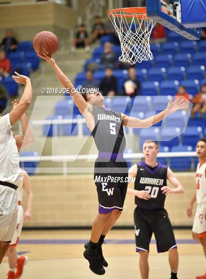 Thumbnail 1 in Warren vs Brandeis photogallery.