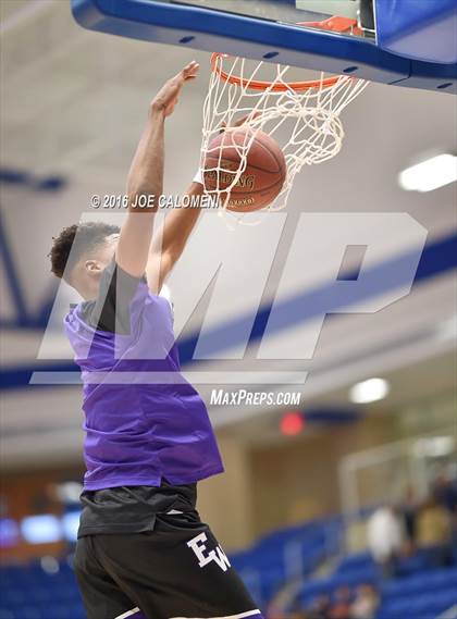 Thumbnail 2 in Warren vs Brandeis photogallery.
