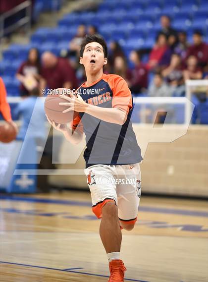 Thumbnail 3 in Warren vs Brandeis photogallery.