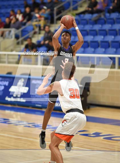 Thumbnail 1 in Warren vs Brandeis photogallery.