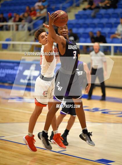 Thumbnail 2 in Warren vs Brandeis photogallery.