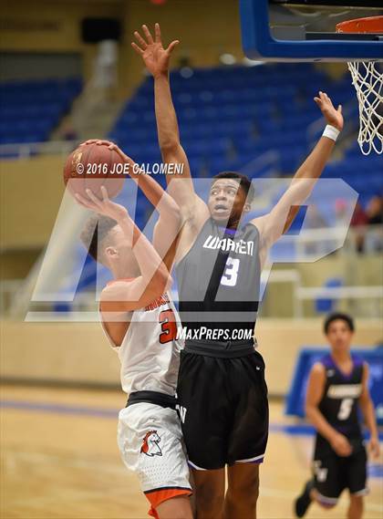 Thumbnail 3 in Warren vs Brandeis photogallery.