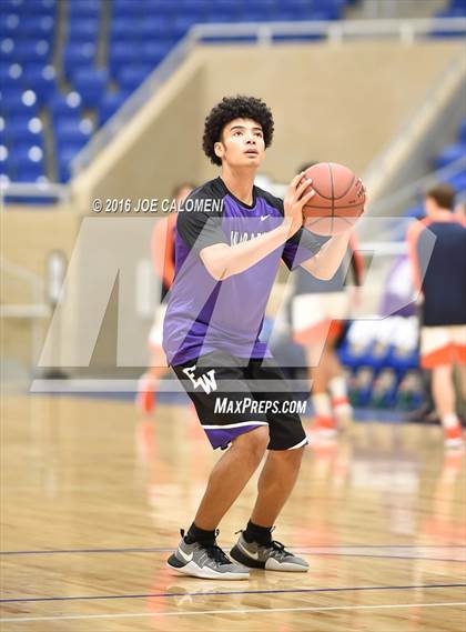 Thumbnail 3 in Warren vs Brandeis photogallery.