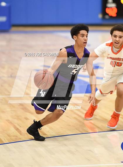 Thumbnail 1 in Warren vs Brandeis photogallery.