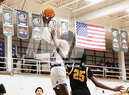 Thumbnail 2 in Union Catholic vs. St. John-Vianney photogallery.