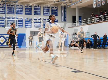 Thumbnail 3 in Union Catholic vs. St. John-Vianney photogallery.