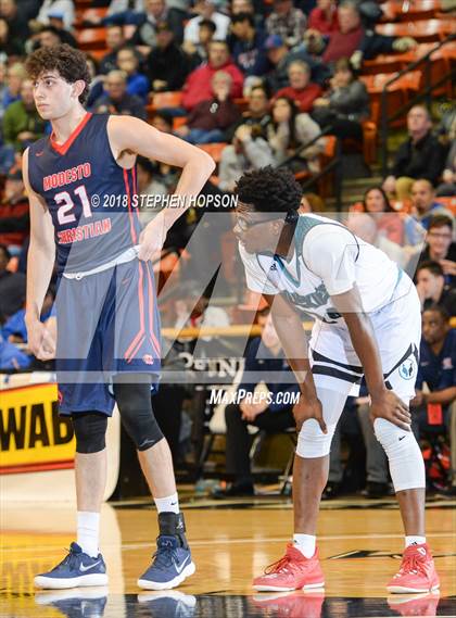 Thumbnail 3 in Sheldon @ Modesto Christian (CIF SJS D1 Final) photogallery.
