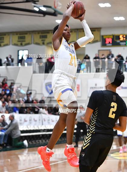 Thumbnail 3 in St. Bernard vs. Salesian College Preparatory (The Classic at Damien) photogallery.