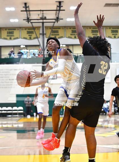 Thumbnail 2 in St. Bernard vs. Salesian College Preparatory (The Classic at Damien) photogallery.