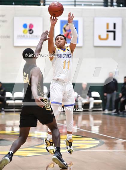 Thumbnail 2 in St. Bernard vs. Salesian College Preparatory (The Classic at Damien) photogallery.