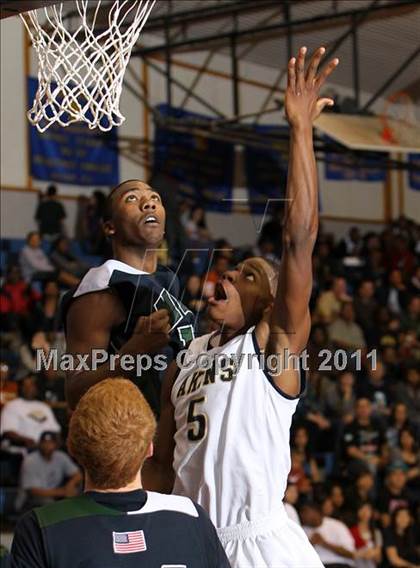 Thumbnail 1 in Akins vs. McNeil (5A Region 2 Bi-District Playoff) photogallery.