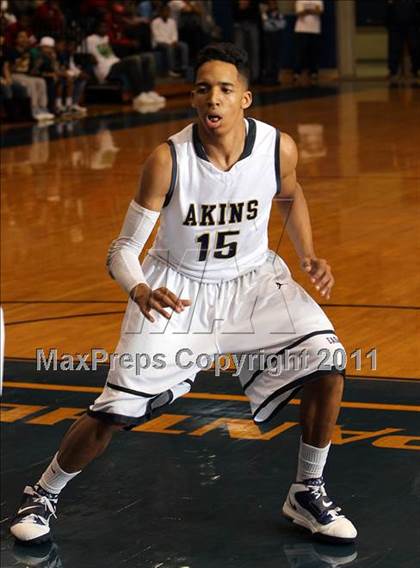 Thumbnail 2 in Akins vs. McNeil (5A Region 2 Bi-District Playoff) photogallery.