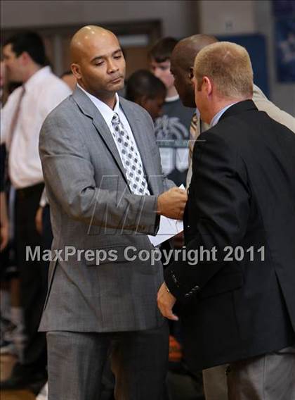 Thumbnail 2 in Akins vs. McNeil (5A Region 2 Bi-District Playoff) photogallery.
