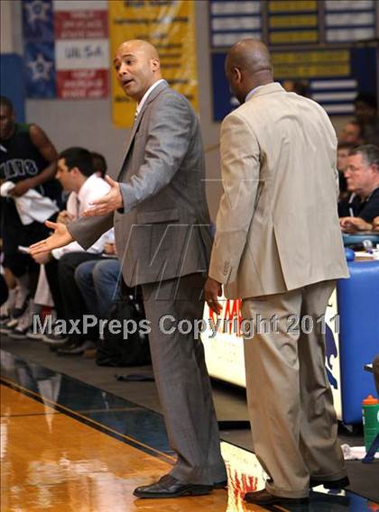 Thumbnail 3 in Akins vs. McNeil (5A Region 2 Bi-District Playoff) photogallery.