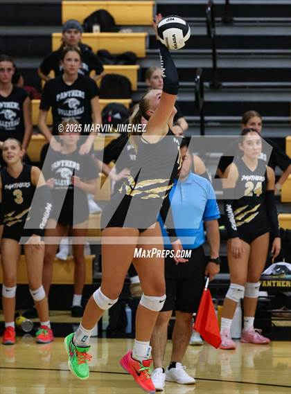 Thumbnail 3 in Oaks Christian @ Newbury Park photogallery.