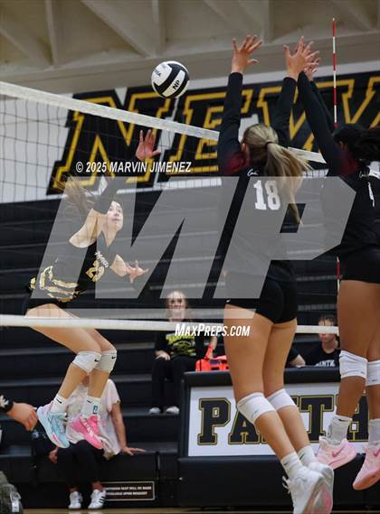 Thumbnail 3 in Oaks Christian @ Newbury Park photogallery.