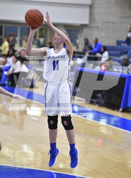 Thumbnail 2 in Girls Prep @ Lipscomb Academy photogallery.