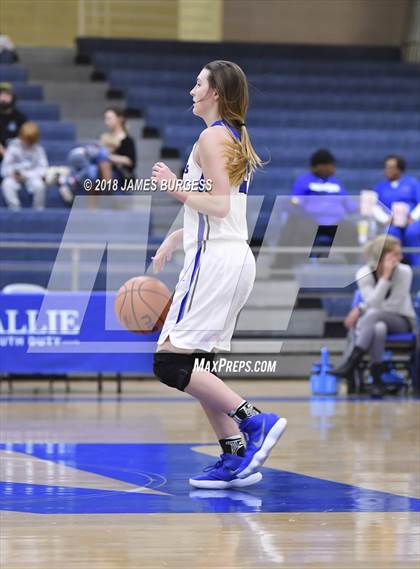 Thumbnail 2 in Girls Prep @ Lipscomb Academy photogallery.