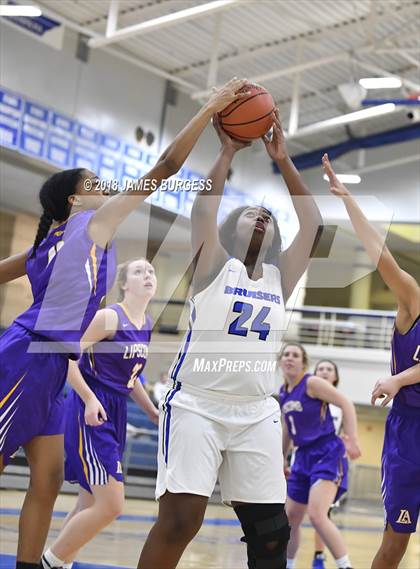 Thumbnail 2 in Girls Prep @ Lipscomb Academy photogallery.