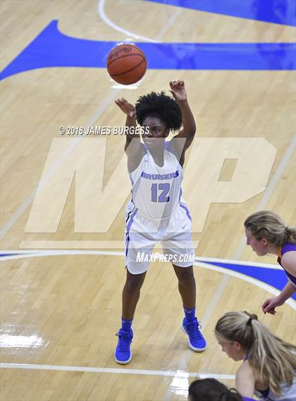 Thumbnail 2 in Girls Prep @ Lipscomb Academy photogallery.
