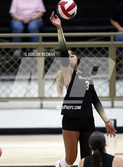 Thumbnail 2 in Lancaster @ Royse City photogallery.