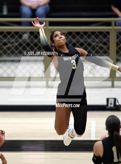 Thumbnail 1 in Lancaster @ Royse City photogallery.