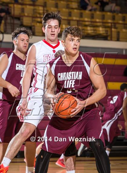Thumbnail 3 in Christian Life Center vs. Grapevine Faith Christian (Fantasy of Lights) photogallery.
