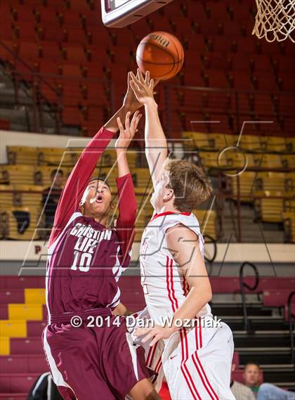 Thumbnail 3 in Christian Life Center vs. Grapevine Faith Christian (Fantasy of Lights) photogallery.