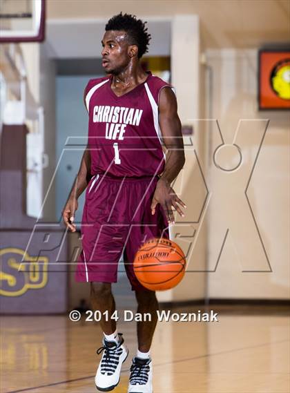 Thumbnail 2 in Christian Life Center vs. Grapevine Faith Christian (Fantasy of Lights) photogallery.